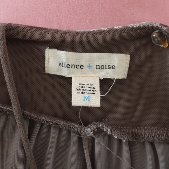 *LAST ONE* UO Silence+Noise Vanessa Velvet Romper - Picture 8 of 8